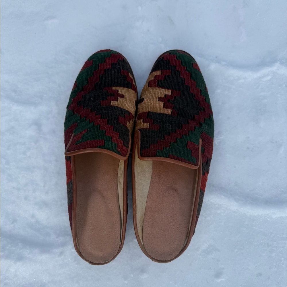 Handwoven Patterned Mules in Green, Red & Tan